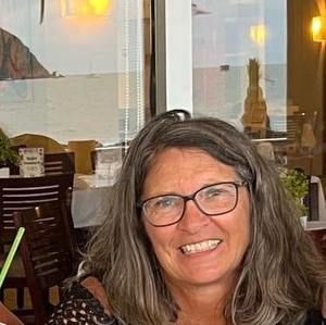 Meet your Posher, Linda